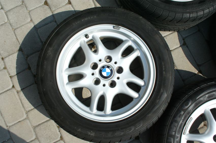 BMW alufelgi oryginalne 16”